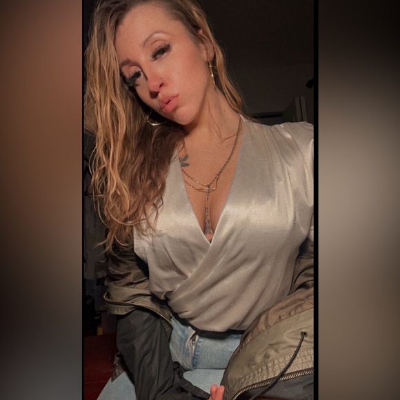 Meet your Posher, Sandra - Picture 2 of 5